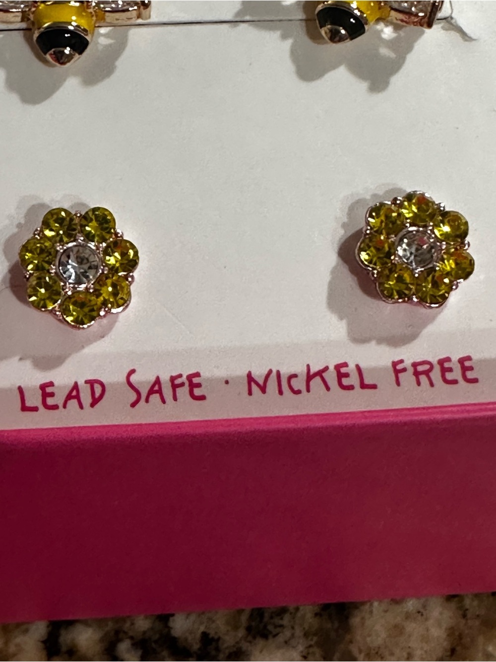 Betsey Johnson Bee and Flower Earring Set - Yellow/Gold Brand New - Picture 3 of 6